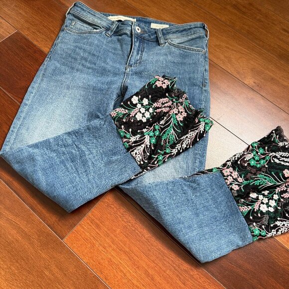 Anthropologie Pilcro and The Letterpress Sheer Embroidered Hem Jeans Sz 26 - Picture 1 of 5